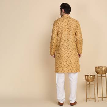 Floral printed cotton blend beige kurta 3