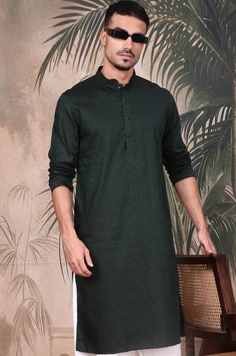 Deep green cotton textured kurta pajama for mens