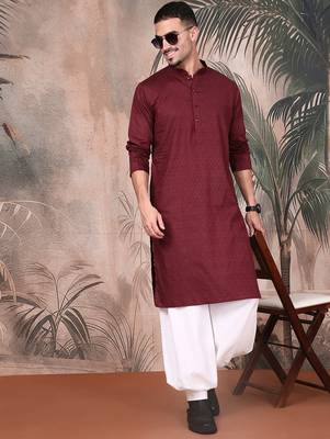 Wine cotton textured kurta pajama for mens 2