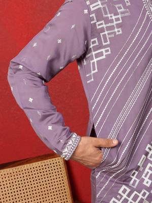 Cotton silk geometric sequence embroidered purple mandarin collar kurta 4