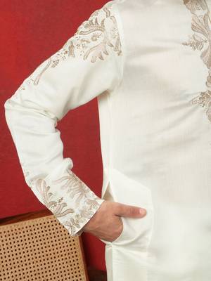 Cotton silk embroidered festive cream kurta 4