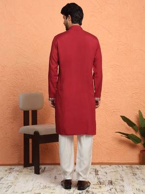 Red thread & zari embroidered georgette kurta 3