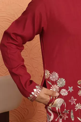 Red thread & zari embroidered georgette kurta
