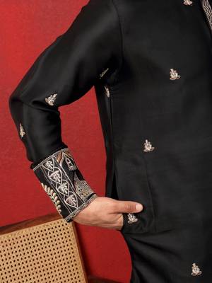 Thread & zari embroidered cotton silk black kurta 4