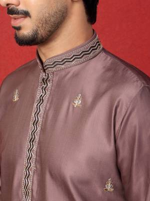 Thread & zari embroidered cotton silk mauve kurta 2
