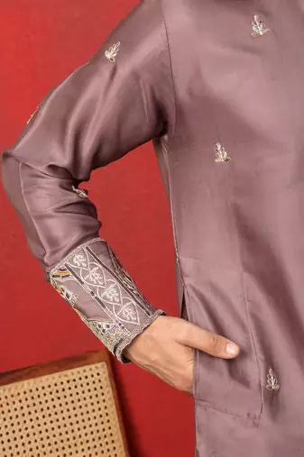 Thread & zari embroidered cotton silk mauve kurta