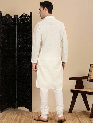 Off white cotton chikankari kurta pajama for mens 4