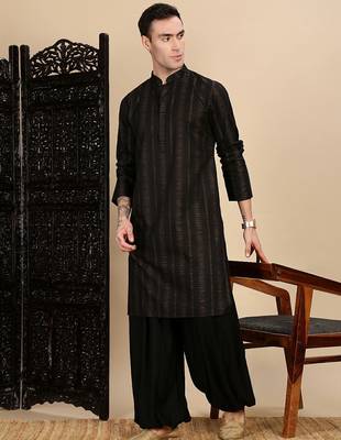 Black cotton textured kurta pajama for mens 3