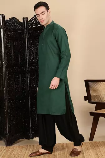 Deep green cotton textured kurta pajama for mens