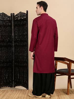 Maroon cotton textured kurta pajama for mens 4