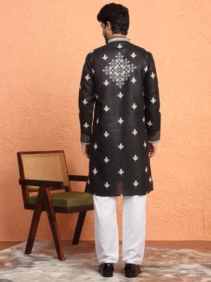 Cotton yoke design floral embroidered black kurta 3