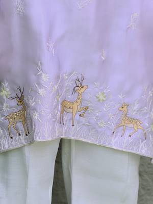 Cotton silk embroidered mauve kurta 5