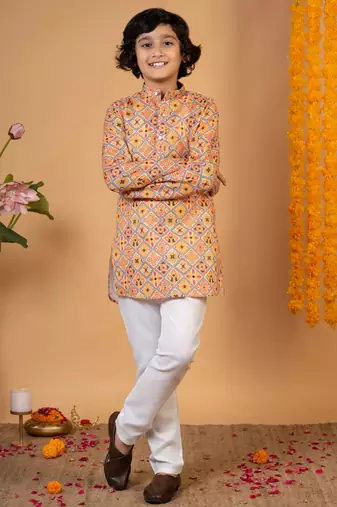 Boys mustard cotton blend diamond motifs printed kurta pyjama set