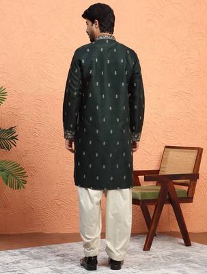 Cotton silk floral and zari embroidered green kurta with salwar 3