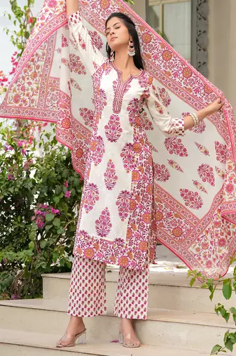 Cotton cream & pink printed kurta with pants & mul dupatta set of 3