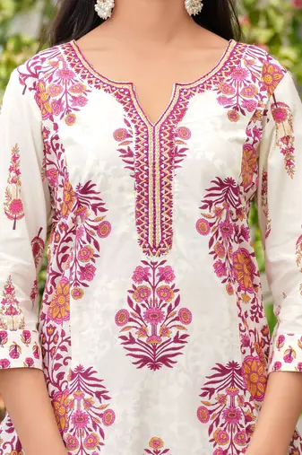 Cotton cream & pink printed kurta with pants & mul dupatta set of 3