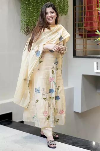 Off white viscose chanderi embroidered salwar suit