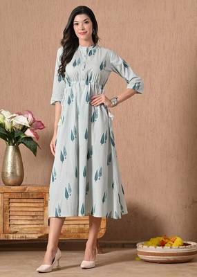Blue printed cotton a-line kurta for women 1