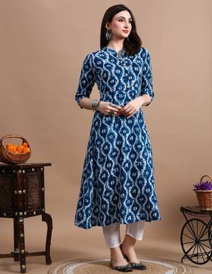 Blue printed cotton a-line kurta for women 3