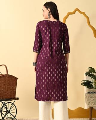 Maroon printed cotton straight kurta for women 3