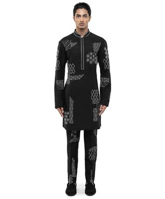 Black embroidered linen kurta set 2