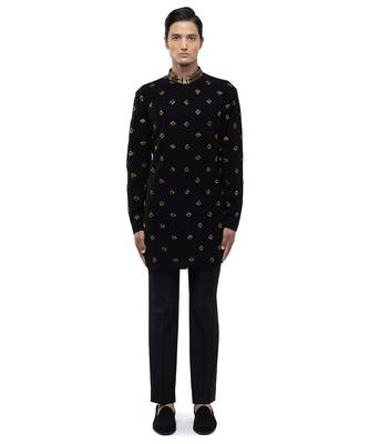 Black embroidered cotton kurta set 2