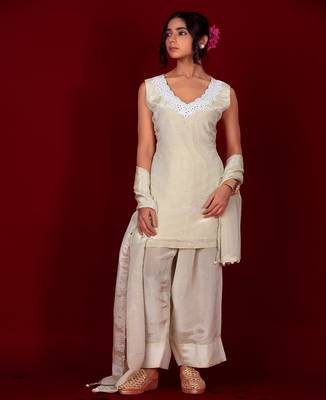Ivory embroidered tissue kurta set 1
