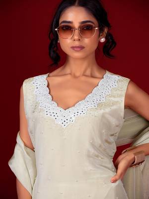 Ivory embroidered tissue kurta set 2