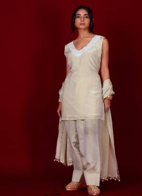 Ivory embroidered tissue kurta set 4