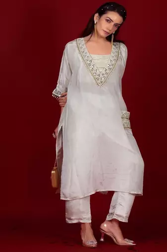 Ivory embroidered tissue kurta set