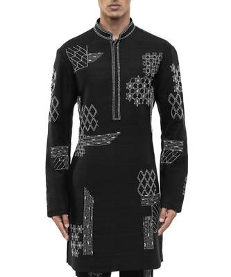 Black embroidered linen kurta set 4