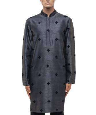 Grey embroidered silk kurta set 4
