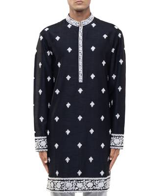Black embroidered silk kurta set 5