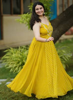 Light green leheriya bandhani long dress 1