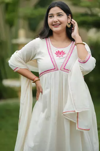 Off white lotus hand embroidered cotton kurta set