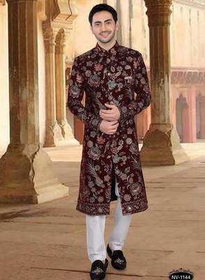 Maroon velvet embroidery sherwani for mens 1