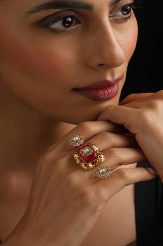 Gold plated red stone Kundan ring