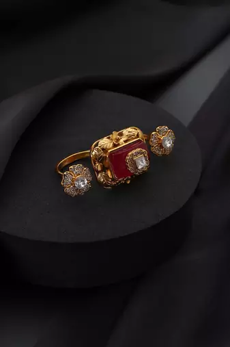 Gold plated red stone Kundan ring