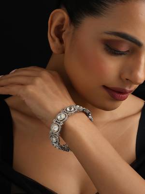 Two Tone plated Kundan bangle 1