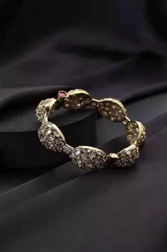 Gold plated Kundan bangle