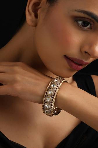 Gold plated Kundan bangle