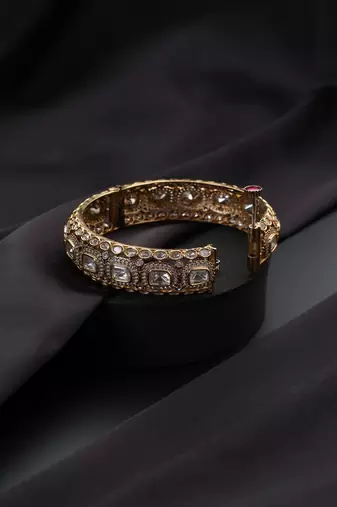Gold plated Kundan bangle