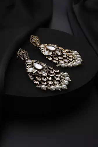 Gold plated Kundan dangler earrings