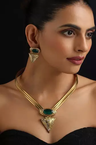 Gold plated necklace set
