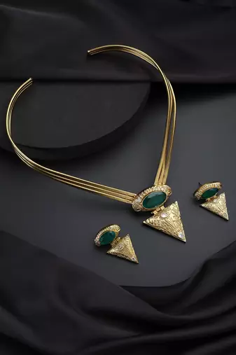 Gold plated necklace set