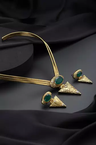 Gold plated necklace set