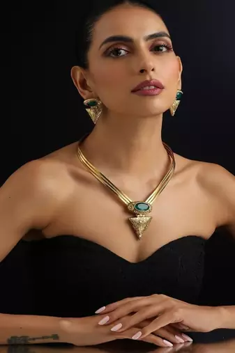 Gold plated necklace set