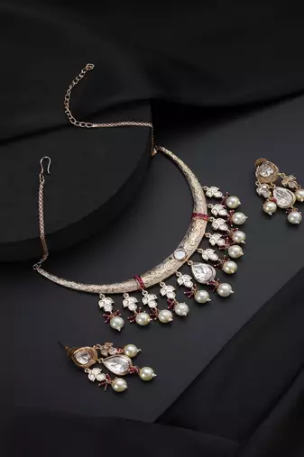 Gold plated polki necklace set