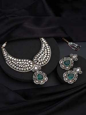 Gold plated green stone polki necklace set 2