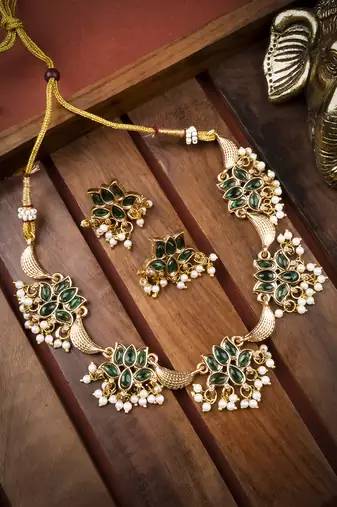 Gold plated green lotus necklace set